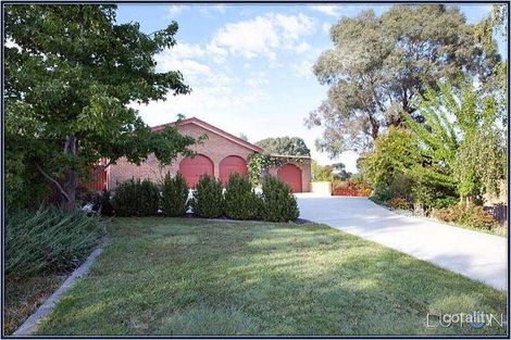 Property photo of 12 Gibb Place Wanniassa ACT 2903