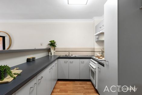 Property photo of 18/120-122 Lake Street Perth WA 6000