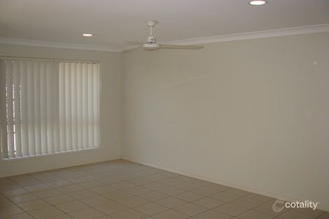 Property photo of 2/7 Normandy Court Rothwell QLD 4022