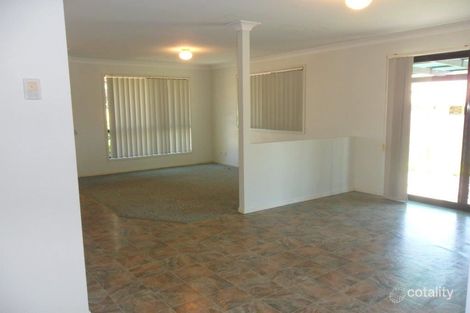 Property photo of 17 Smout Court Sandstone Point QLD 4511