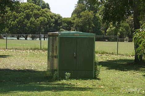 18f Westall Tce, Leeming, WA 6149