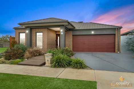 Property photo of 564 Hume Drive Fraser Rise VIC 3336