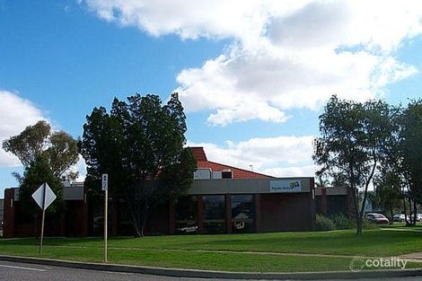 91 Connemara Dr, Thornlie, WA 6108