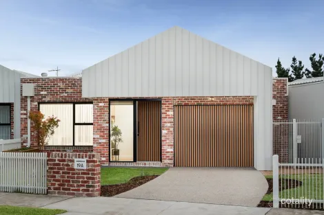 19a Hilbert Rd, Airport West, VIC 3042