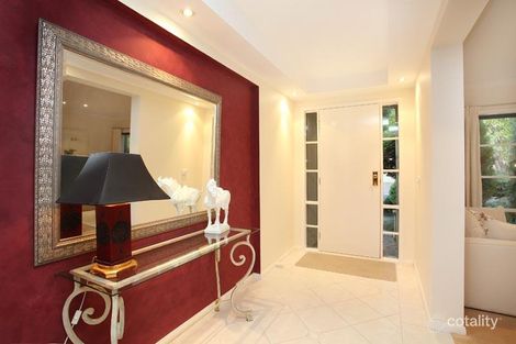 Property photo of 8 Hampstead Green Caroline Springs VIC 3023