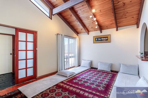 Property photo of 5 Poole Court Endeavour Hills VIC 3802