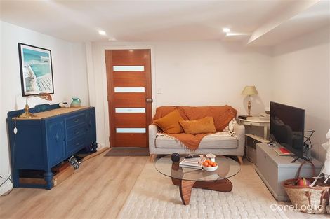 Property photo of 21 Horning Parade Manly Vale NSW 2093