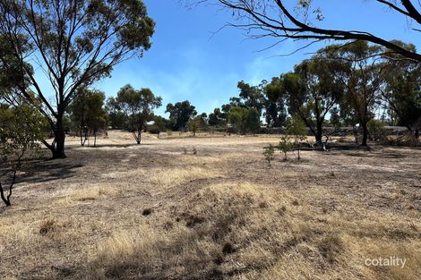 16 Hope St, Beverley, WA 6304