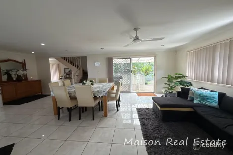 Property photo of 33 Vakuta Street Fig Tree Pocket QLD 4069