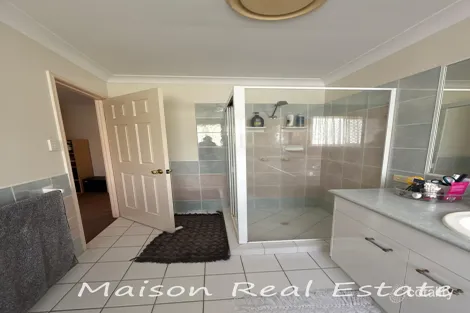 Property photo of 33 Vakuta Street Fig Tree Pocket QLD 4069