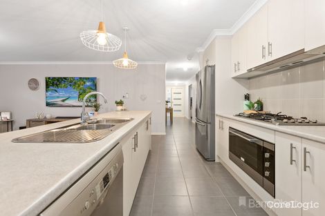 Property photo of 6 Crystal Street Pakenham VIC 3810