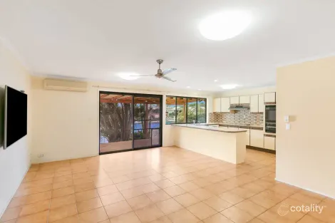 Property photo of 7 Captains Way Banora Point NSW 2486