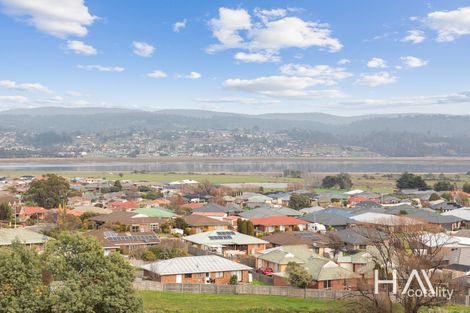 Property photo of 1/24 Roberts Crescent Newnham TAS 7248