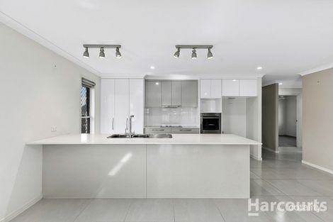 Property photo of 2 Bronte Place Urraween QLD 4655