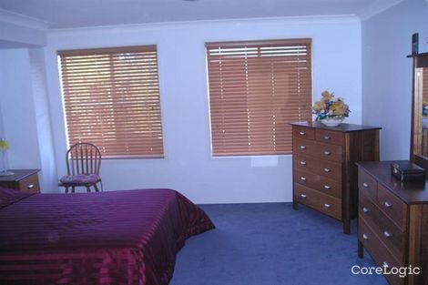 Property photo of 22 Green Point Drive Belmont NSW 2280
