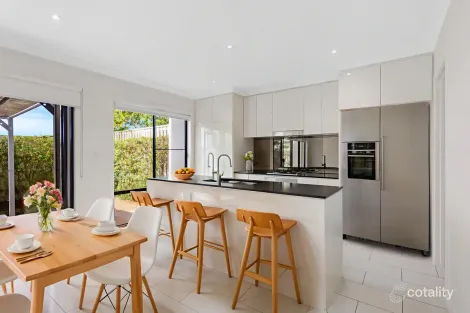 16/1 Residences Cct, Pimpama, QLD 4209