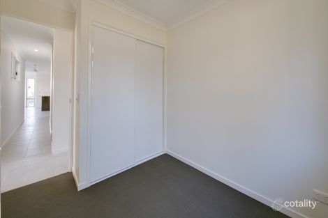 Property photo of 1/13 Mackellar Way Walloon QLD 4306