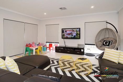 Property photo of 103 Howes Crescent Dianella WA 6059