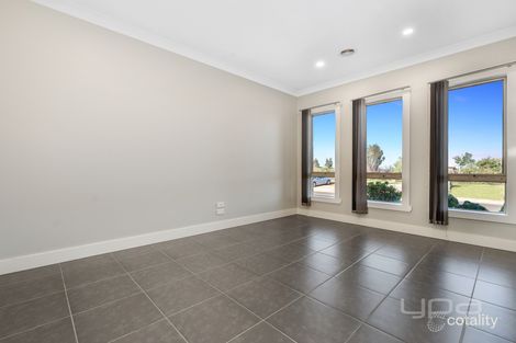 Property photo of 8 Acumin Street Brookfield VIC 3338