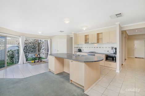 Property photo of 8 Cardiff Grove Cranbourne East VIC 3977