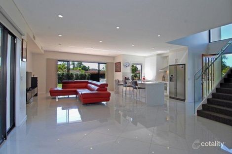 176 Currumbin Creek Rd, Currumbin Waters, QLD 4223