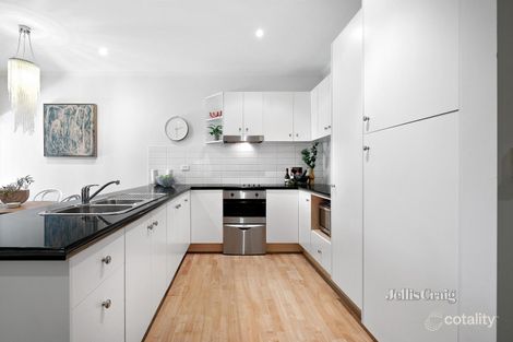 Property photo of 24/2 Newmarket Way Flemington VIC 3031