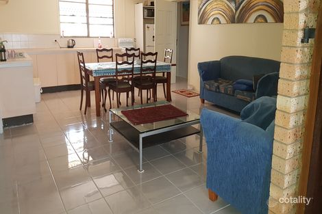 Property photo of 37 Inveray Avenue Benowa QLD 4217