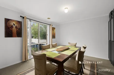 Property photo of 3 Fermoy Lane Narre Warren VIC 3805