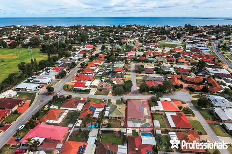 Property photo of 8 Greenlea Crescent Warnbro WA 6169