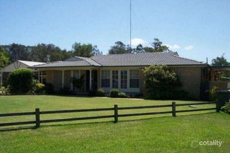 Property photo of 14 Farrington Close Caves Beach NSW 2281