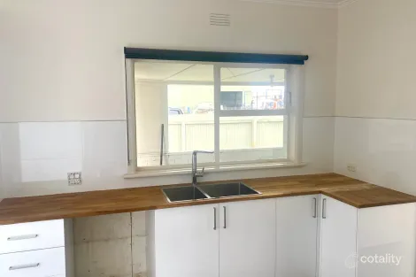 Property photo of 947 Aviation Road Werribee South VIC 3030