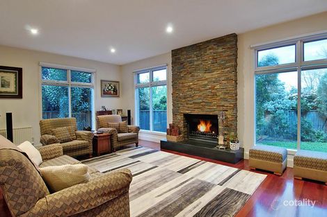 1 Upland Rd, Strathmore, VIC 3041