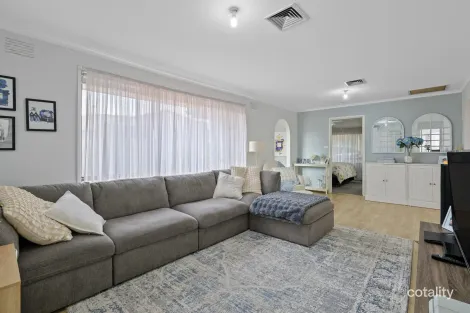 Property photo of 37 Abbott Street Moe VIC 3825