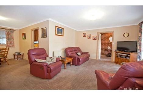 Property photo of 13 Kevin Close Beaconsfield VIC 3807