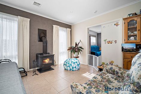 Property photo of 2 Alistair Street Cardigan Village VIC 3352