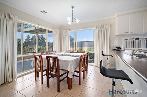 Property photo of 2 Alistair Street Cardigan Village VIC 3352