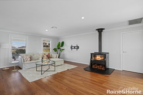 Property photo of 11 Brennan Drive Kelso NSW 2795