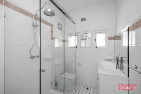 Property photo of 4/21A Hayberry Street Crows Nest NSW 2065