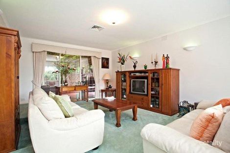 Property photo of 4 Roycroft Close Glen Waverley VIC 3150