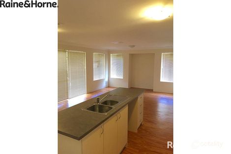 Property photo of 5 Wardle Court Piara Waters WA 6112