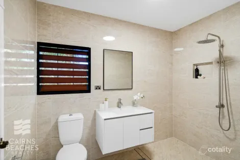 Property photo of 2 Avoca Close Kewarra Beach QLD 4879