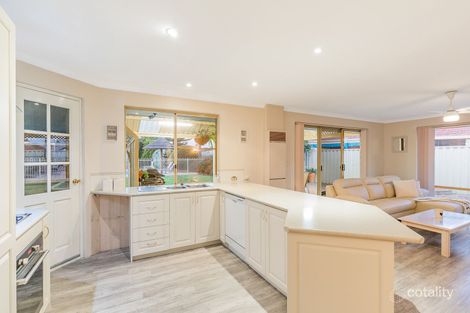 Property photo of 12 Latania Grove Warnbro WA 6169