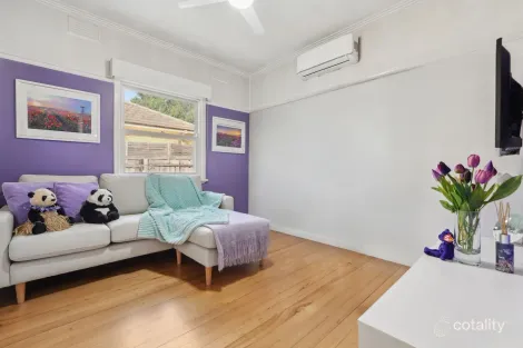 Property photo of 19 East Street Hadfield VIC 3046