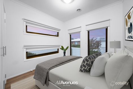 Property photo of 23 Cabernet Way Pakenham VIC 3810