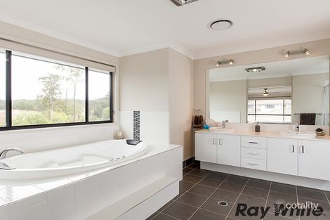 Property photo of 19 Kingfisher Drive Upper Kedron QLD 4055