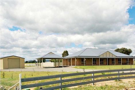 Property photo of 56 Willow Tree Place Springvale NSW 2650