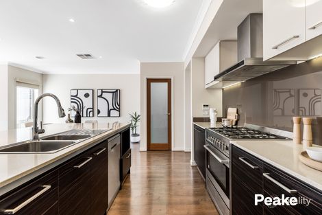 Property photo of 7 Westphalian Rise Clyde North VIC 3978