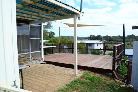 Property photo of 16 Walebing Way Guilderton WA 6041