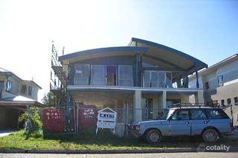 16 Lake Park Rd, North Narrabeen, NSW 2101