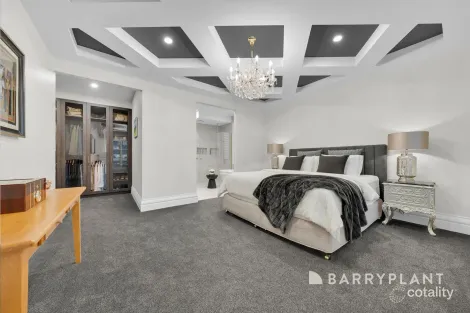 Property photo of 10 Manor Oak Place Berwick VIC 3806